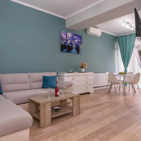 Aquarium 3 Appartamento Năvodari